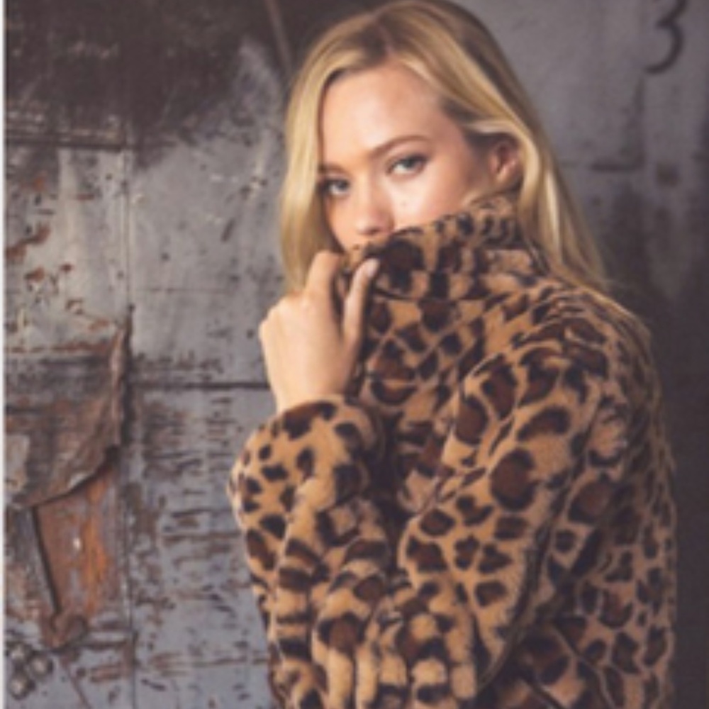COPY - LAST ONE: Leopard Print Coat - Picture 4 of 7